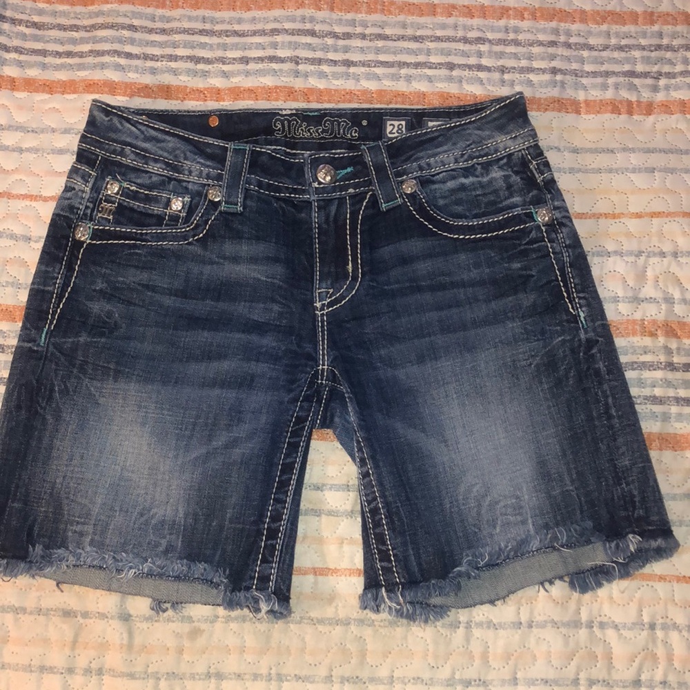 Miss Me Jean Signature Mid-Shorts
